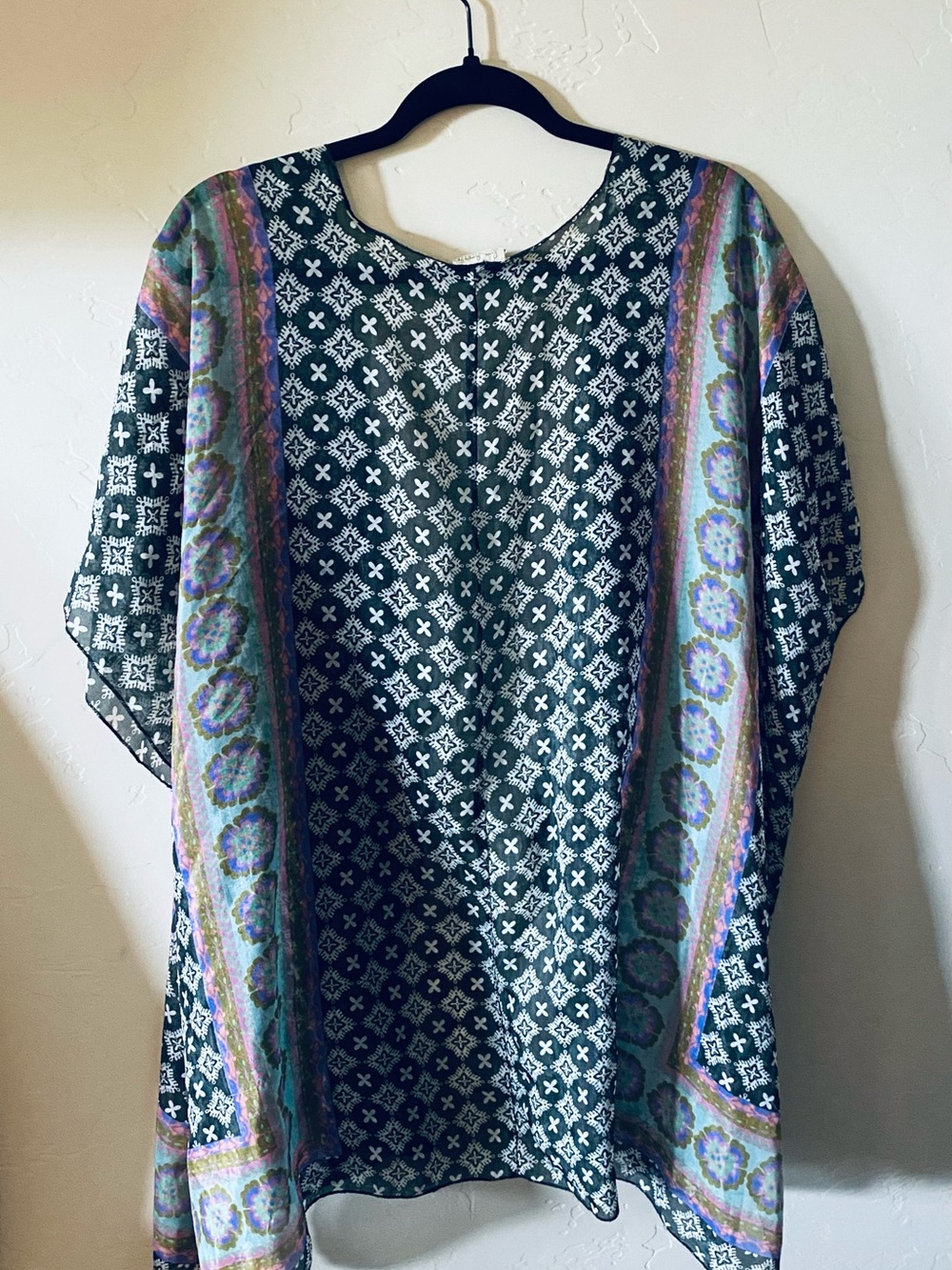 NATURAL LIFE Kimono Black and Lavender Boho Flow